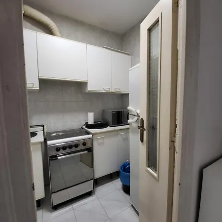 Apartment Central *